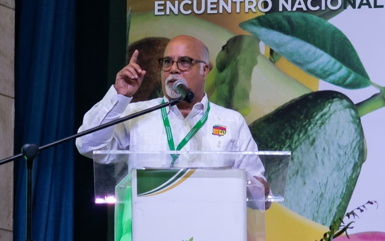 Rector y docentes de Loyola participan en encuentro nacional sobre el futuro del sector agropecuario
