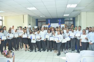 San Cristóbal cuenta con 287 nuevos graduados en Ofimática