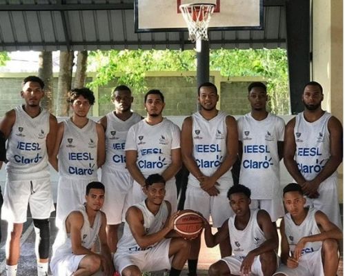 Equipos de baloncesto IEESL participan en Copa Claro