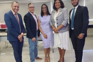 Banco BHD premia al Centro Mipymes Loyola por sus resultados
