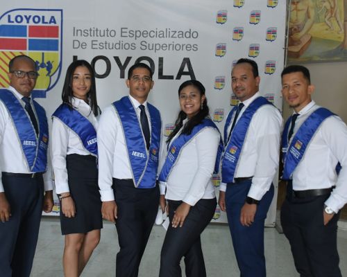 IEESL realiza primera graduación de postgrado