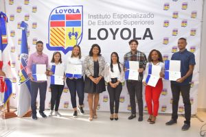 IEESL y Banco Popular clausuran Diplomado de Emprendimiento